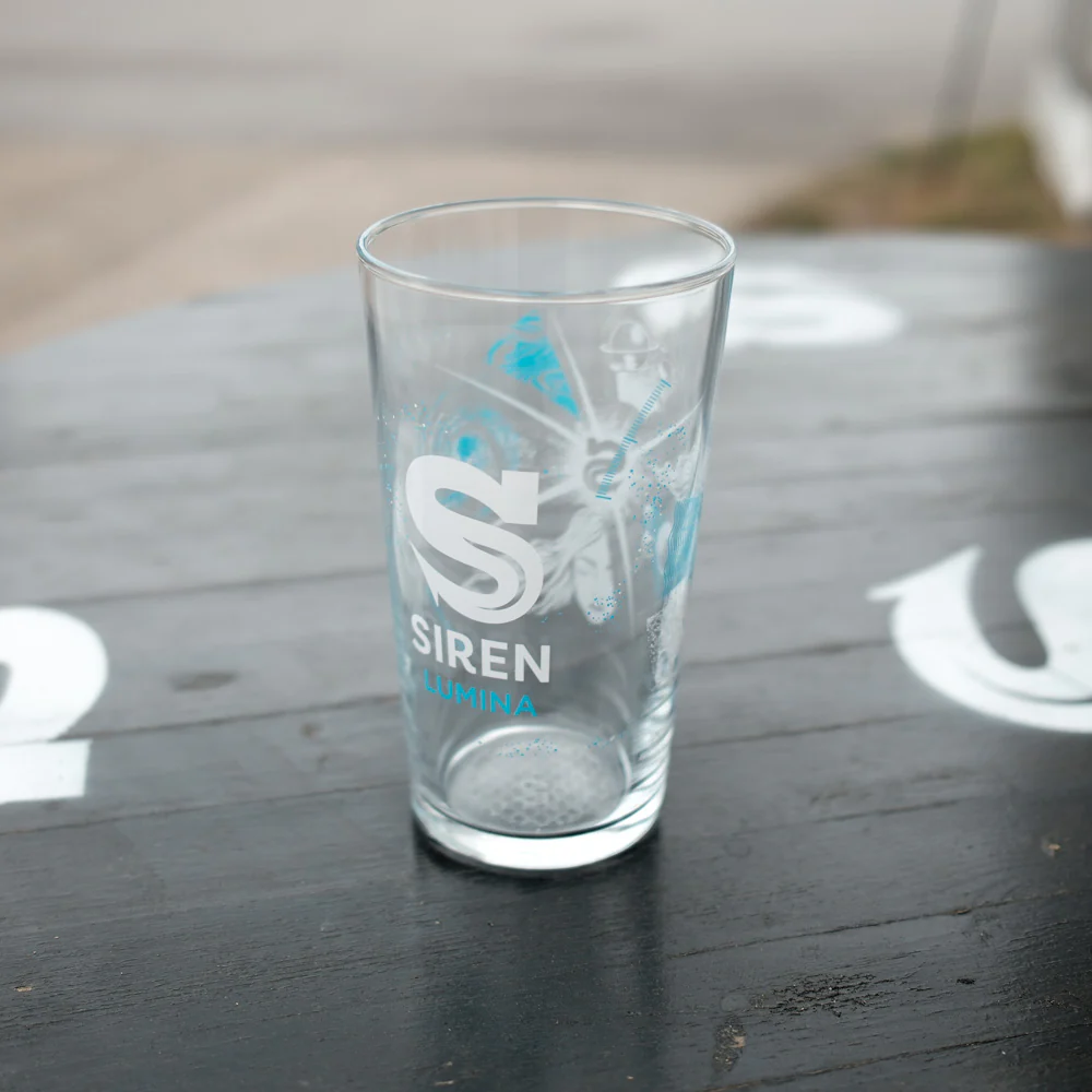Lumina Pint Glass - Image 3