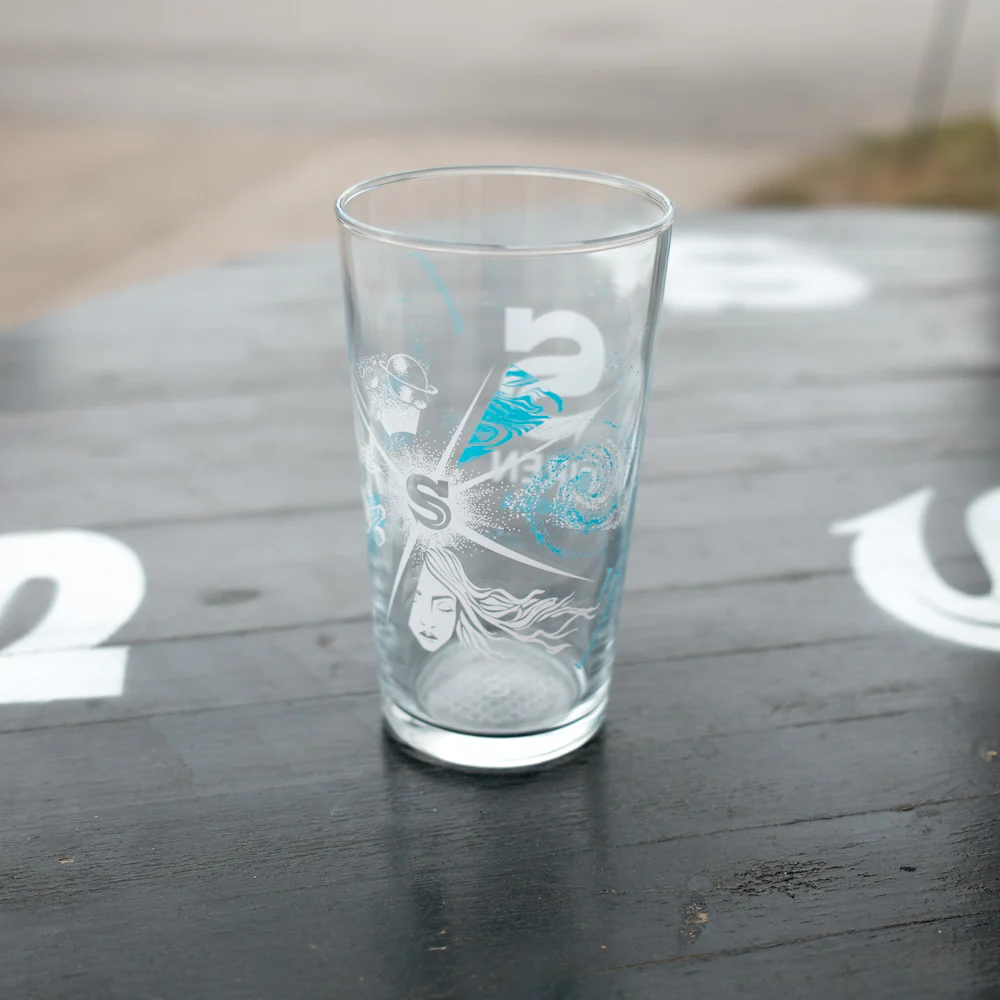 Lumina Pint Glass - Image 4
